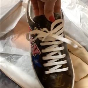 BRAND NEW NEVER WORN SNEAKERS